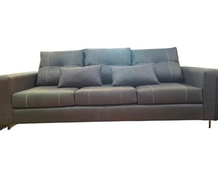 Sofa Quebec 3 Cuerpos G4 Gris 264204 Color Living